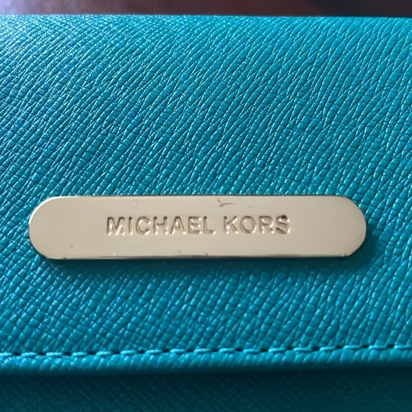 MICHAEL KORS Wallet multi card holder zip change compartment gold hardware - Picture 13 of 14